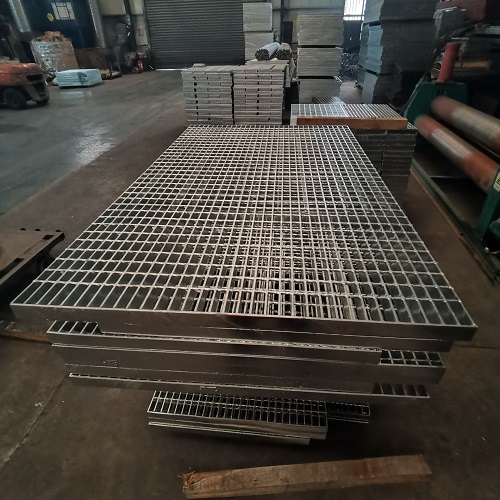 熱浸鋅防腐g403/30/100鋼格板鋼格柵港口中的應(yīng)用：四大優(yōu)勢