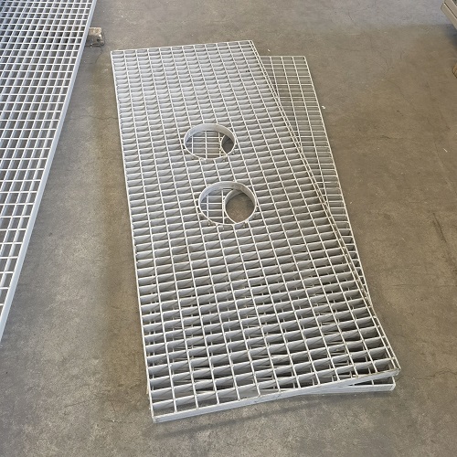 鋼格板表面處理方式對比：噴漆、鍍鋅、不銹鋼哪種更耐用？