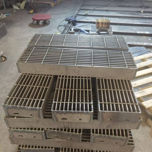 線上線下選購鋼格柵，這些差異不了解要吃大虧