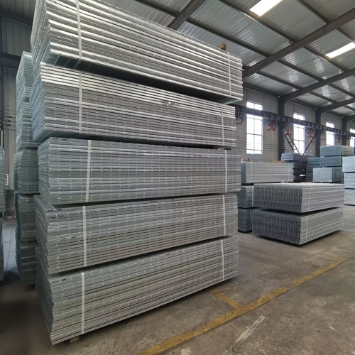 你以為它只是工廠標(biāo)配？鋼格柵的創(chuàng)意變身太驚艷了