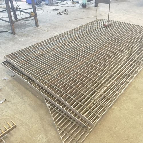 鋼格板是怎么做到防滑又安全的？