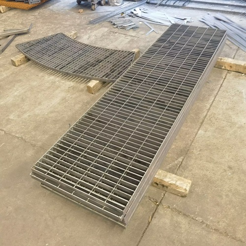 不止工程用！鋼格板在數(shù)據(jù)中心地板的驚艷應(yīng)用