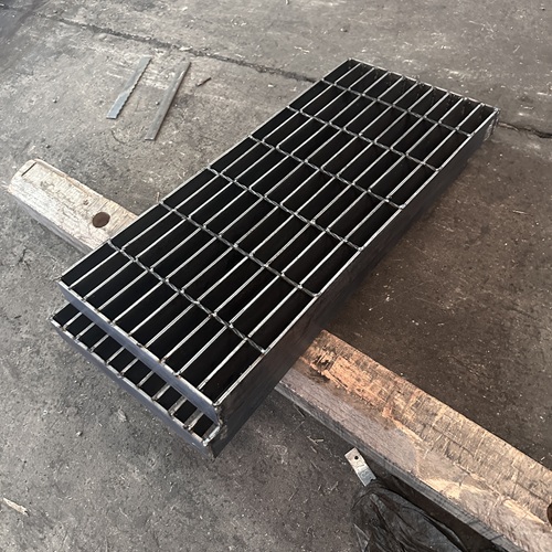 鋼格板在極端環(huán)境下的表現(xiàn)，穩(wěn)到超出預(yù)期