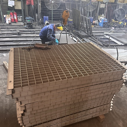 熱鍍鋅vs冷鍍鋅鋼格板區(qū)別一看就懂