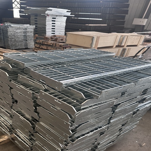 電纜溝蓋板鋼格板用途及尺寸選型